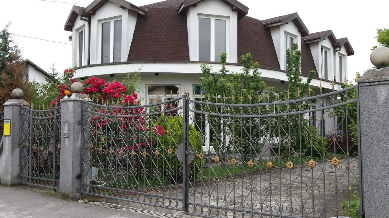 Bam Holiday home *